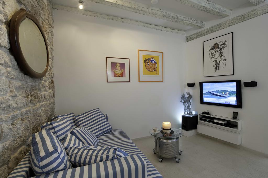 Apartment Whooart Komiža Extérieur photo