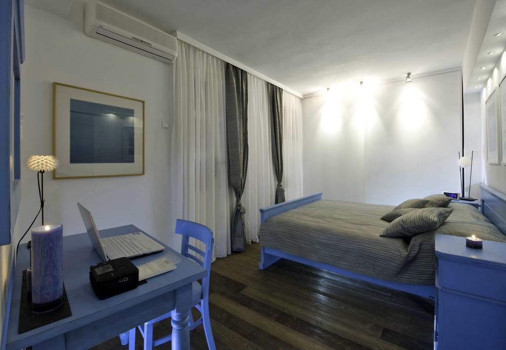 Apartment Whooart Komiža Extérieur photo