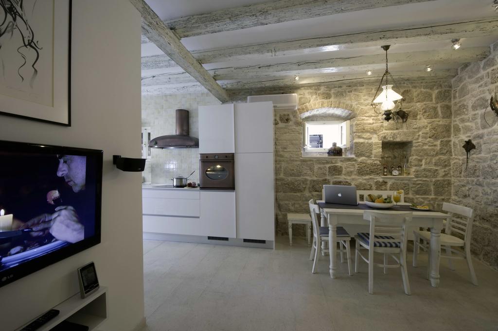 Apartment Whooart Komiža Extérieur photo